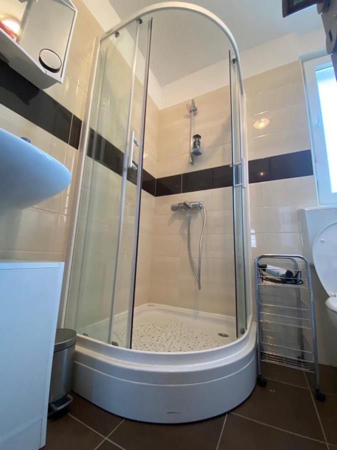 Apartman Erika Nin Eksteriør billede